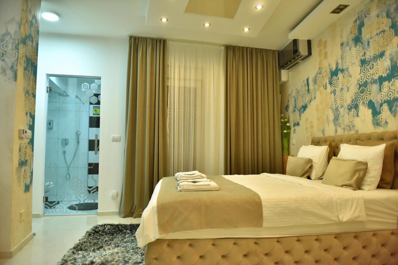 Design Apartment Premium Spa Lux 4 Star "Dubai" Completely Private Wellness & Spa Free Included Sauna & Jacuzzi & Salt Wall & Fire Place & 3D Ceilings & Business Wifi & Netflix & Keyless Code Entry & Full Smart App & Secure 2 Parking Place Ćuprija 외부 사진