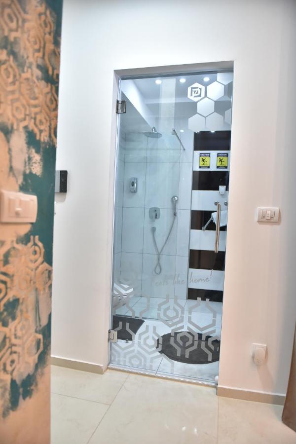 Design Apartment Premium Spa Lux 4 Star "Dubai" Completely Private Wellness & Spa Free Included Sauna & Jacuzzi & Salt Wall & Fire Place & 3D Ceilings & Business Wifi & Netflix & Keyless Code Entry & Full Smart App & Secure 2 Parking Place Ćuprija 외부 사진